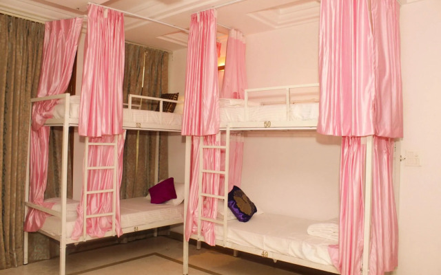 DATSTOP Hostel
