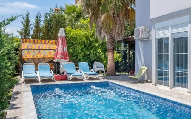 Superb Secluded Villa With Private Pool in Antalya