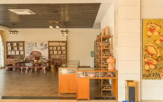Yalin Hotel