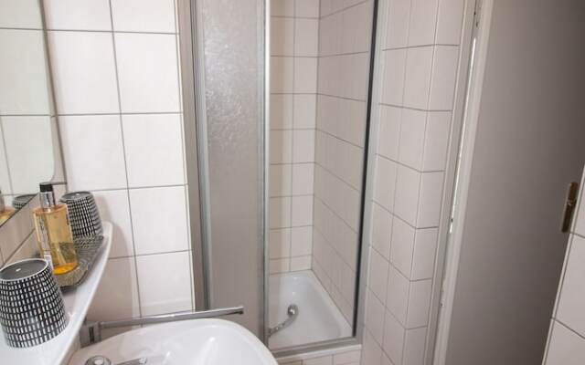 Landhaus vor Burg Eltz