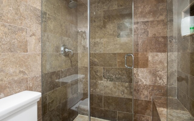 Beachside Two 4213 - flr1 - Efficiency - (4)