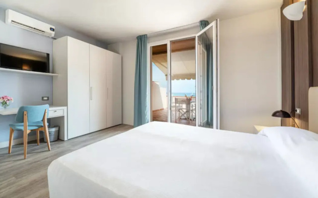 Hotel Riva Del Sole