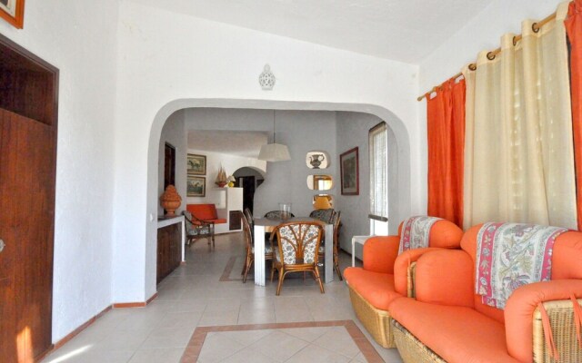 Beautiful Villa With Private Swimming Pool Near the Center of Vilamoura