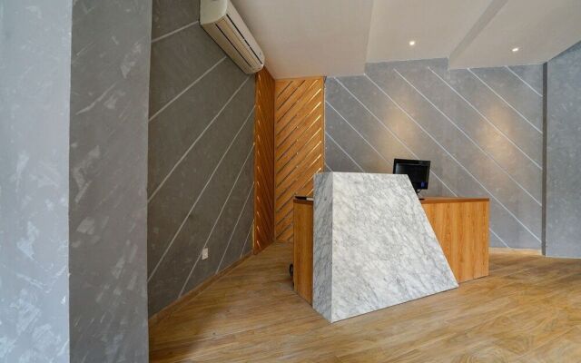 OYO 1574 U xpress Hotel