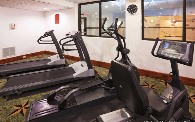 Holiday Inn Express Hotel and Suites Mesquite