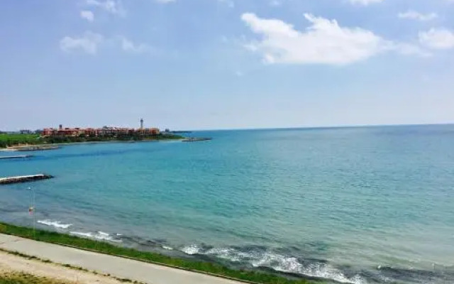 Apartments in Grand Midia Aheloy Palace