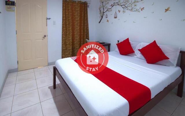 OYO 771 Darius' Residences (Vaccinated Staff)