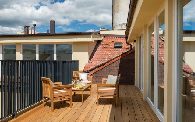 EMPIRENT Mucha Apartments