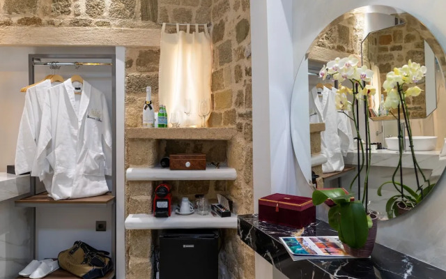 Chateau Anax Boutique Hotel