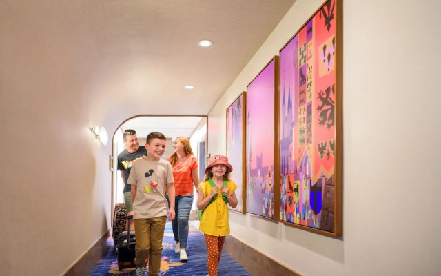 The Villas At The Disneyland Hotel