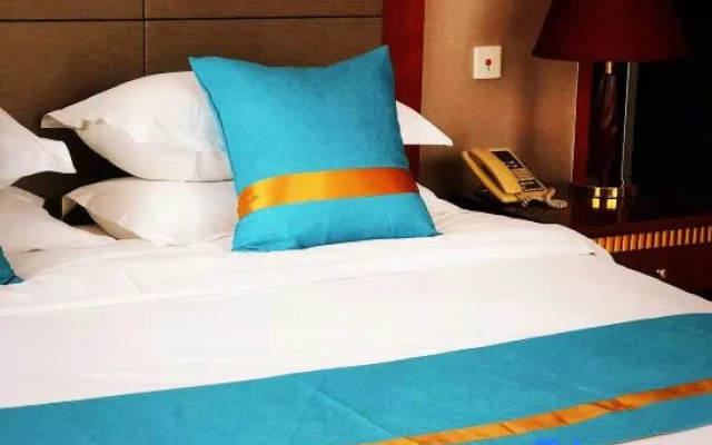 Weishanhu Holiday Hotel