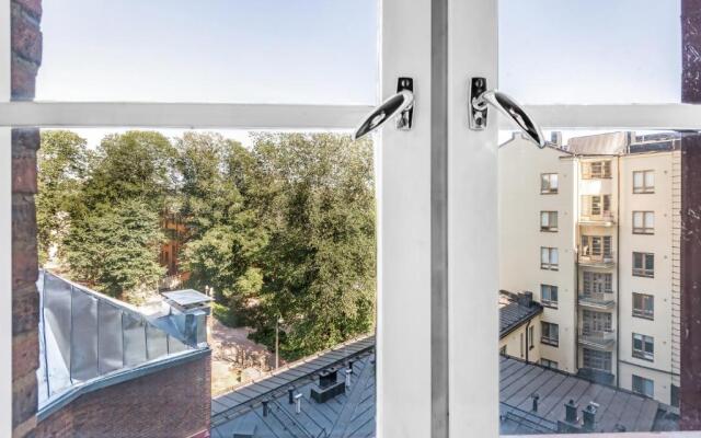 WeHost Modern and Well-equipped Studio with a View @Viides linja 3