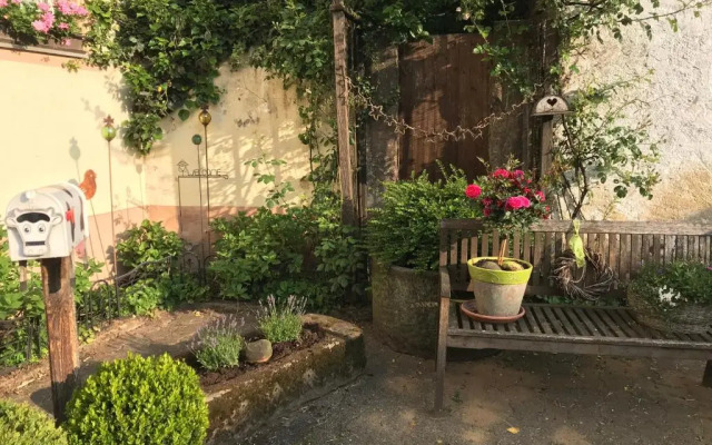 4 Kreuzstraße Laaschhof