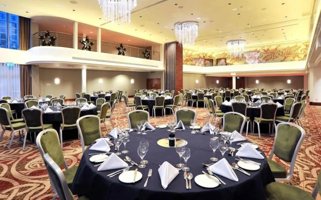 Holland House Hotel Cardiff By Sunday