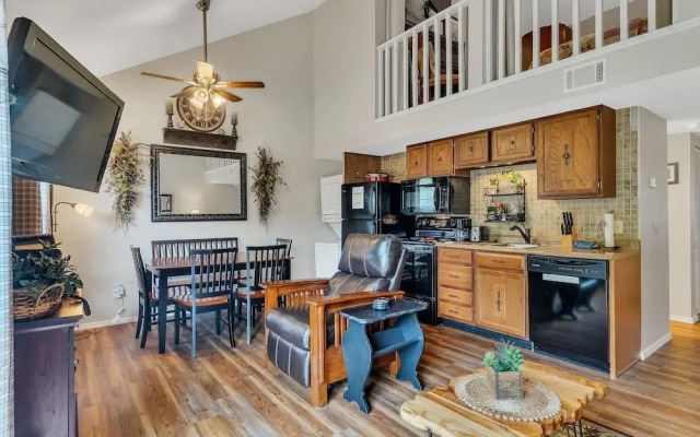 Tuscany On Taneycomo 2 Bedroom Condo by RedAwning