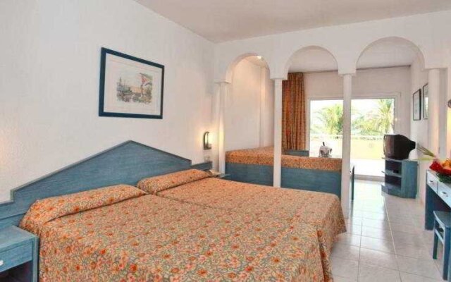Sirenis Seaview Country Club