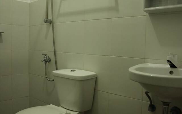 Anniesville Condotel