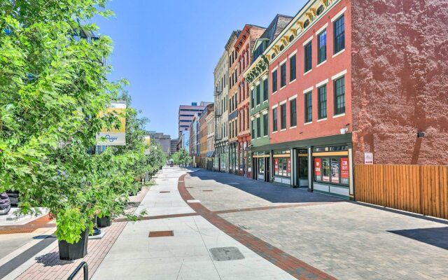 Contemporary Cincinnati Condo - Pets Allowed!