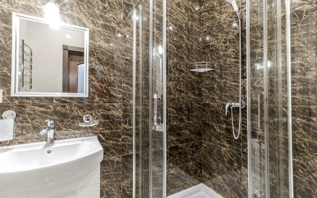 Opera House Apartment 3