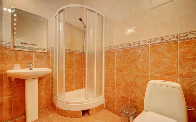 Stn Apartments Near Moskovsky Railway Station