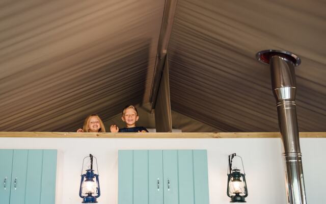 AfriCamps at Doolhof- Glamping