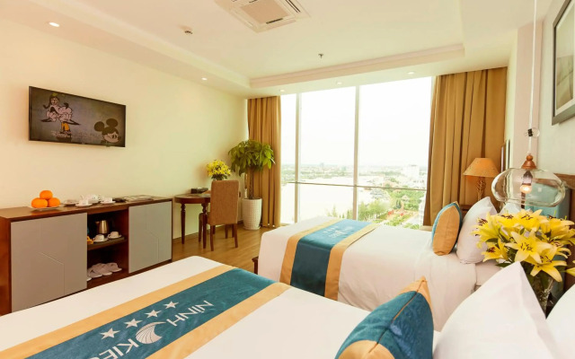 Ninh Kieu Riverside Hotel