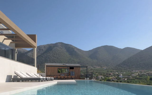 Luxurious Villa Dias With Tennis Court by Estia