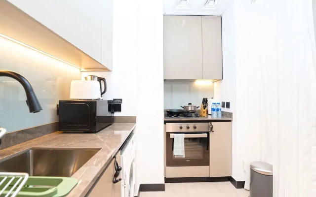 Easygo- Executive 1bdr Northside Busbay
