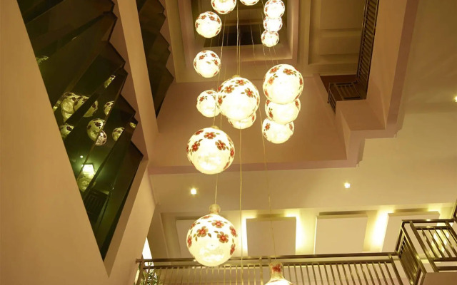 Sahati Hotel