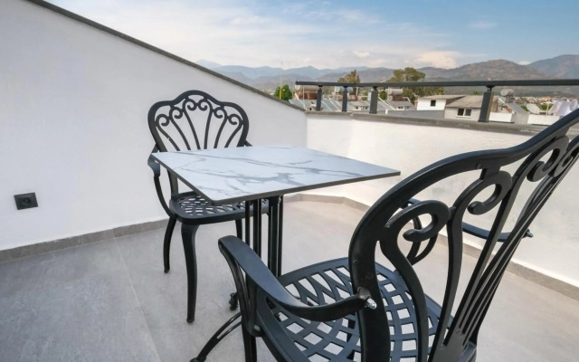 Alesta Seaside Residence