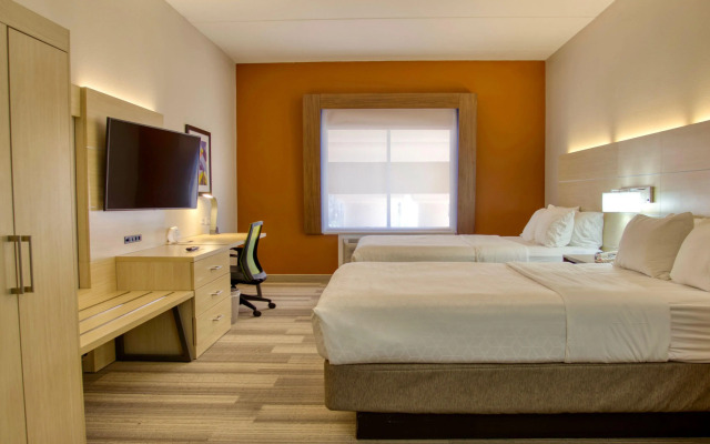 Holiday Inn Express Hotel & Suites BYRAM by IHG