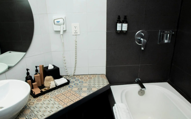 Hotel B Urban Xaman by Fontán Reforma