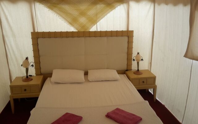 Secret Garden Bungalows Hotel
