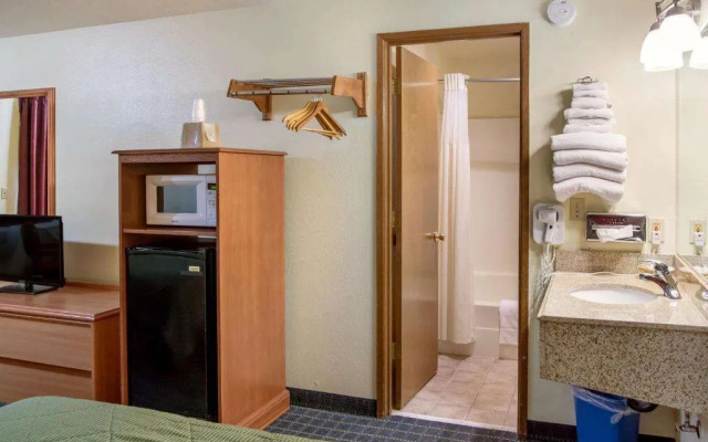 Rodeway Inn