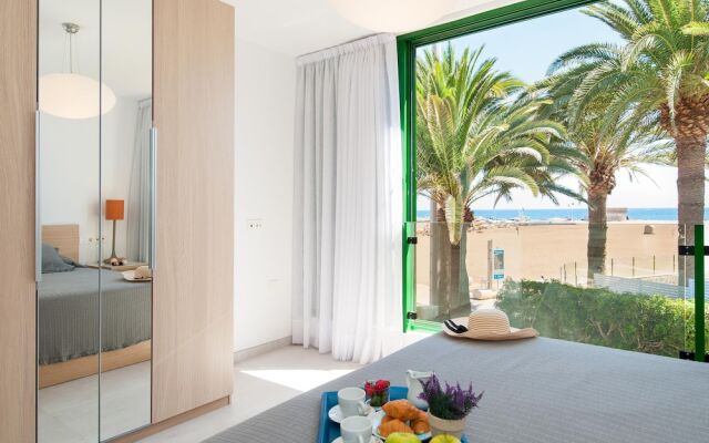 Beachfront Apartment Las Burras Fa03
