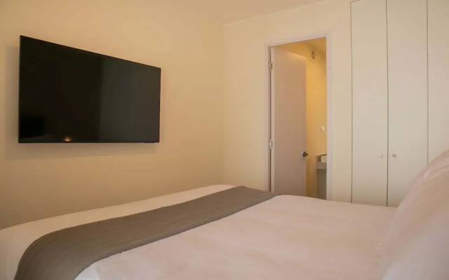w Trendy 2BR Apartment w Pool in Barranco