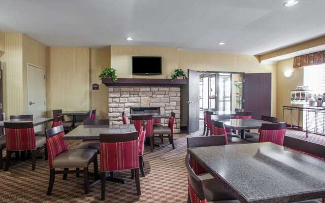Comfort Inn & Suites Harrisonville