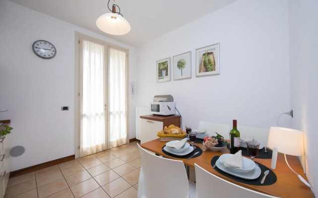 Porto Letizia Begonia 6