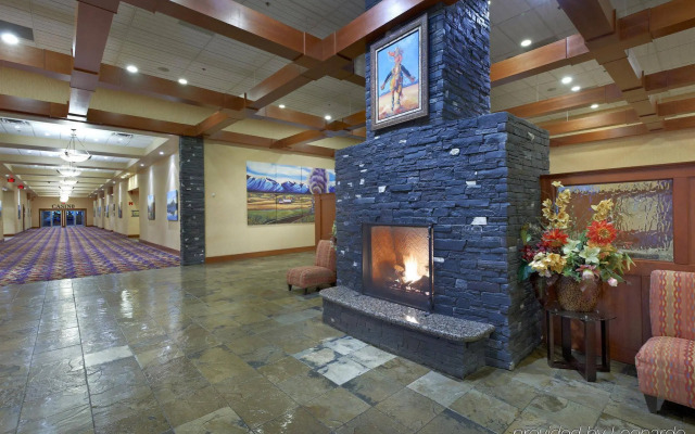 Deerfoot Inn & Casino