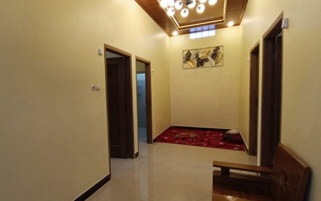 OYO 93363 Senja Dieng Homestay Syariah