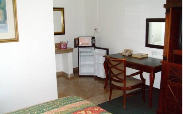Gables Motel