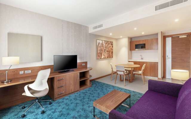 DoubleTree by Hilton Dubai Al Jadaf Hotel