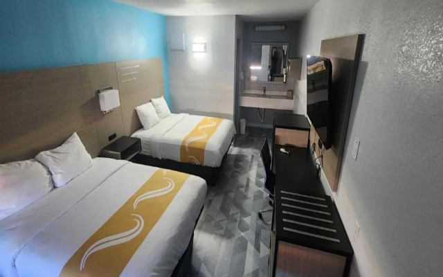 Pleasanton Executive Inn By OYO