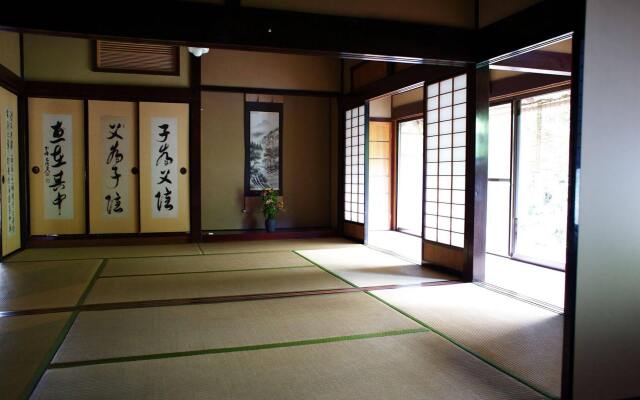 Miyama Futon & Breakfast Thatched Cottages