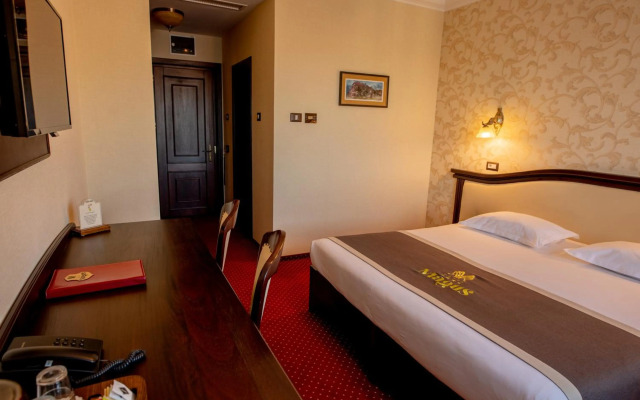 Magus Hotel