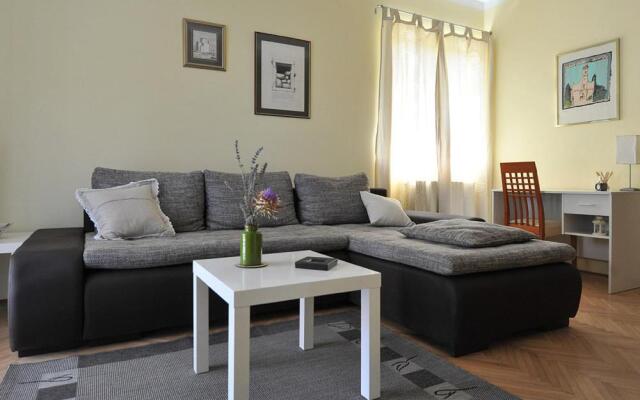 Clementa Apartment