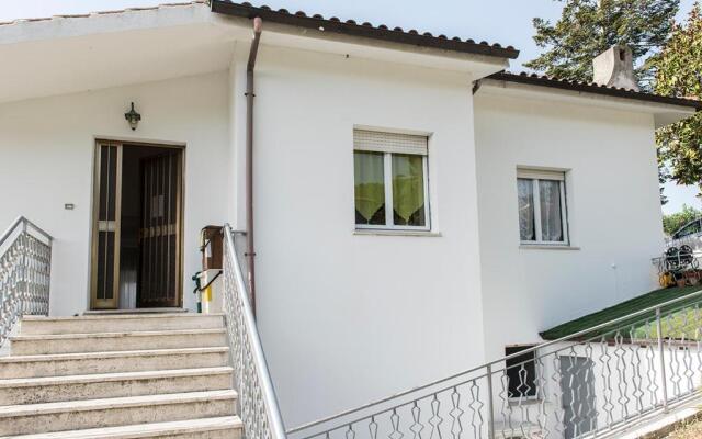 N235 - Numana, ampio appartamento con terrazzo vista mare