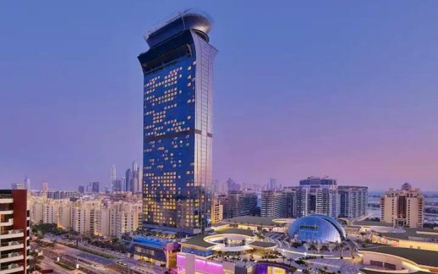 Palm Tower where Luxury & View meet in one place
