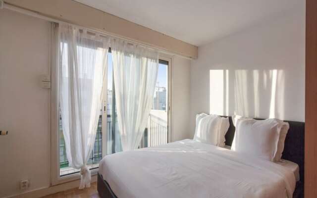 Cosy Flat With big Terrace for 6p - Eiffel Tower