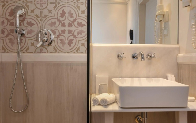 Despotiko Hotel